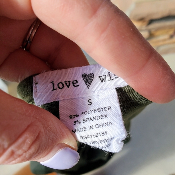 Love Wish Olive Green "Coming Soon" Gold Metallic Graphic Maternity Top Small - Picture 5 of 14